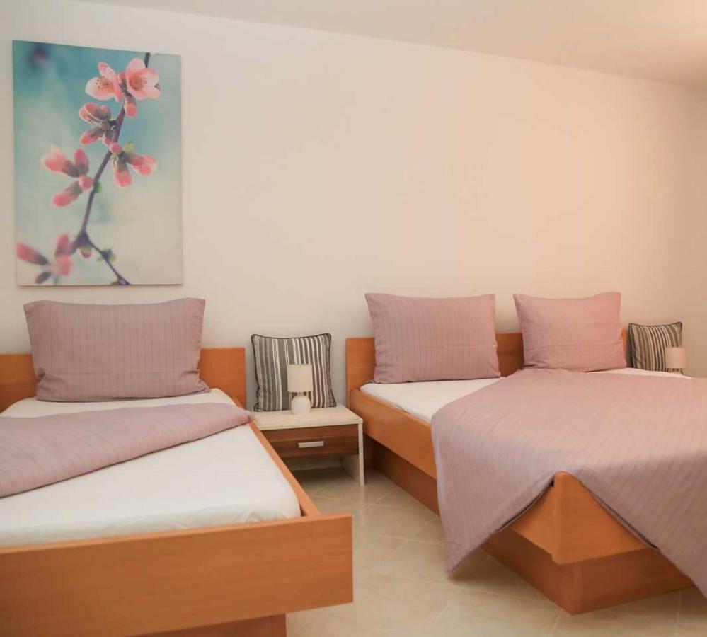 Adrian-Apartments-51511-Malinska-Otok-Krk Primorska 21 Eksteriør billede